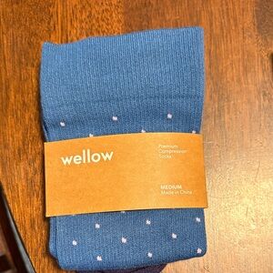 Wellow Men's Dress Socks - Blue with Pink Dot Pattern